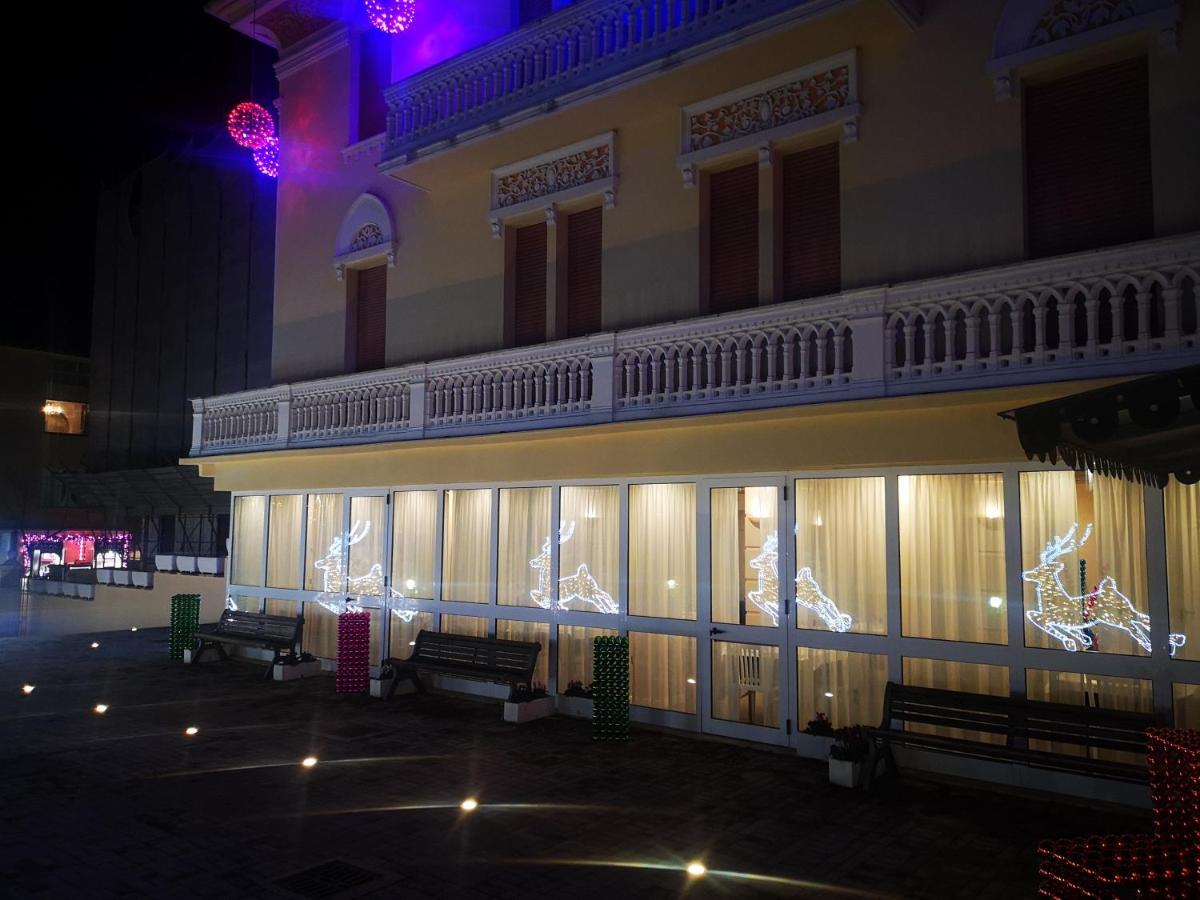黎莱斯利费尔齐酒店 菲乌吉 外观 照片